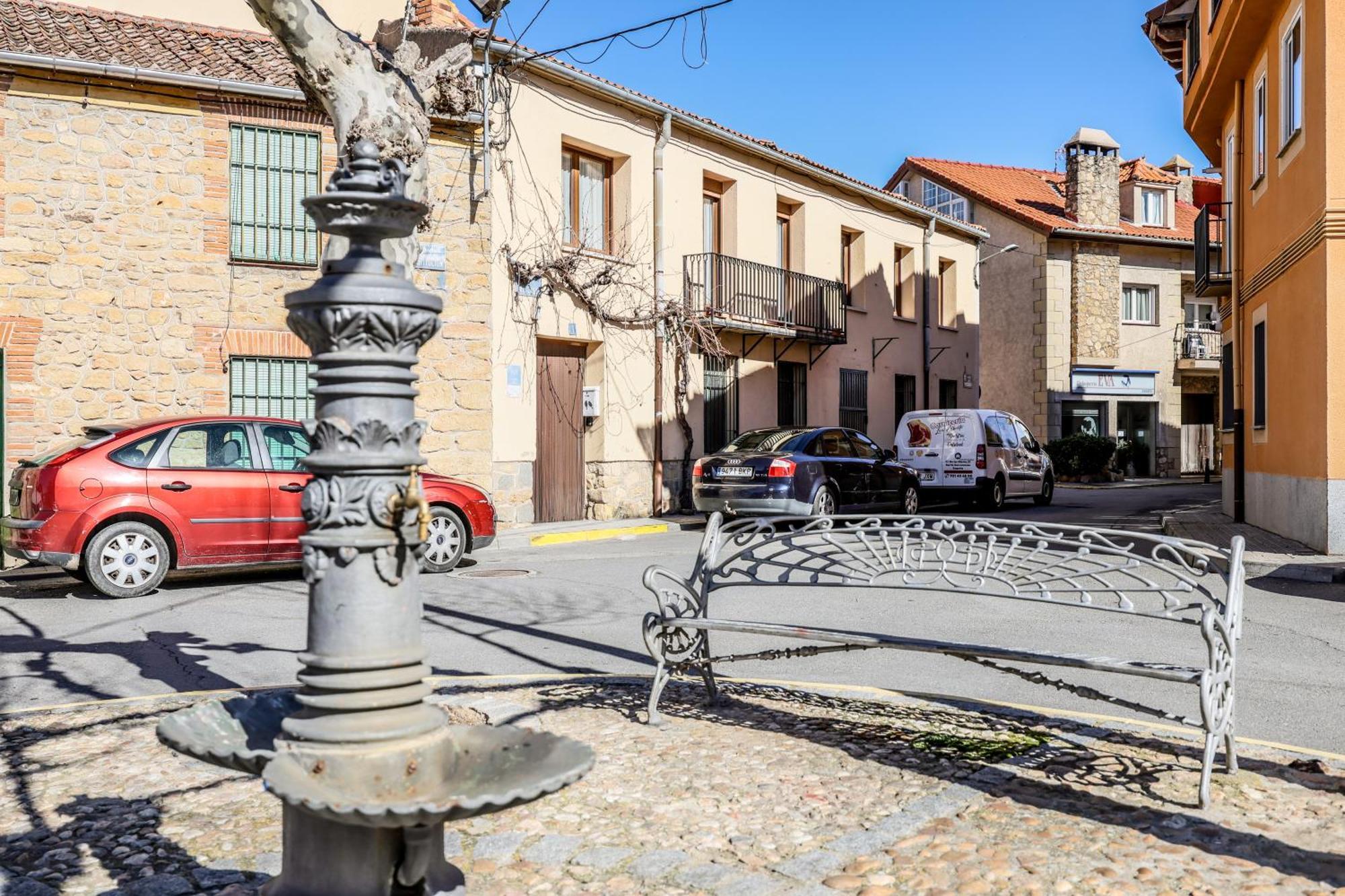 Casa Turistica La Parra Villa La Lastrilla Luaran gambar